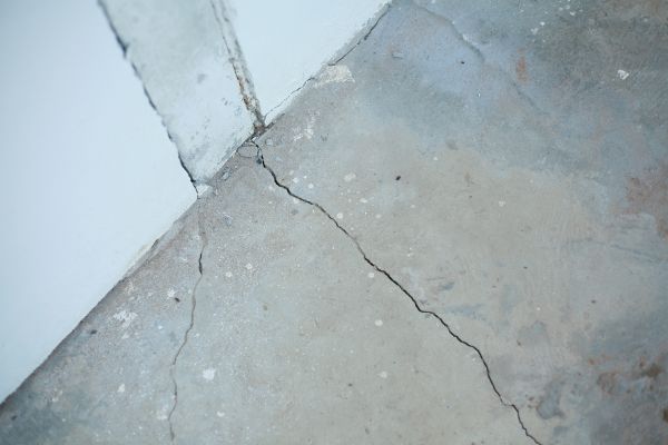 Cost of Garage Crack Repair in Independence