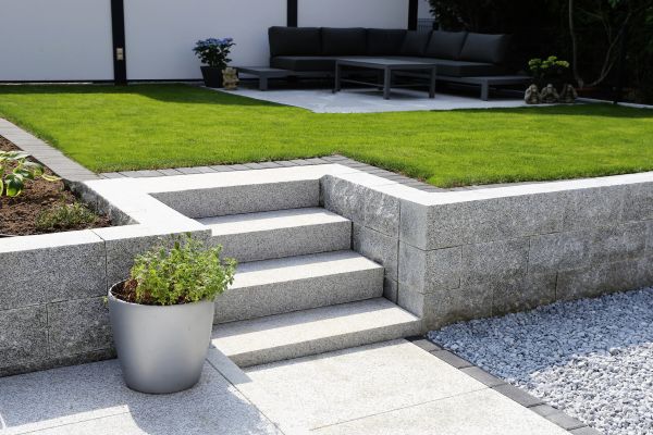 Cost of Backyard Step Repair in Independence