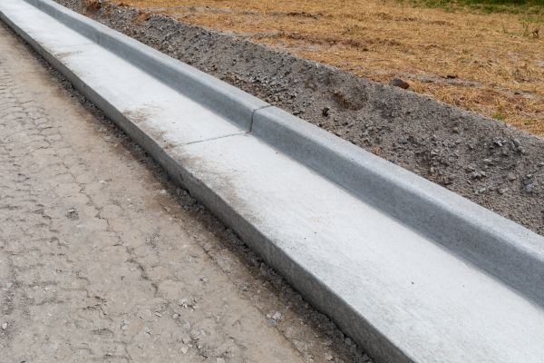 Cost of Concrete Curbing Repair in Independence